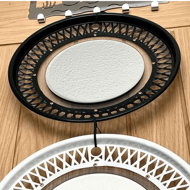 Embellisher mirror monochrome